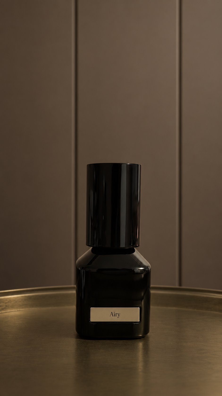 Airy Decant — RAW CONTRAST